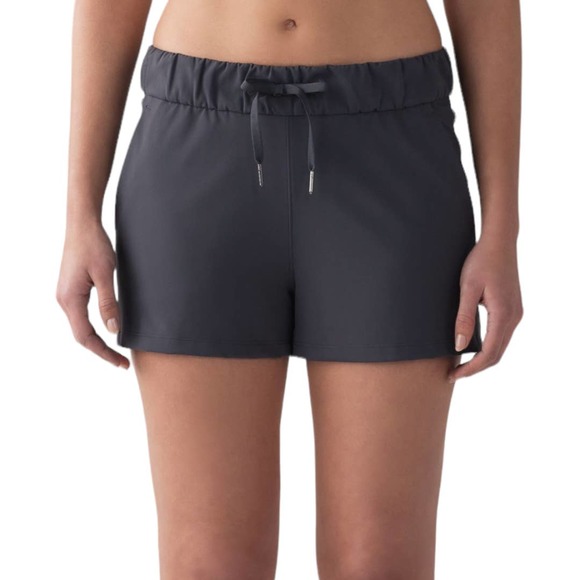lululemon athletica Pants - Lululemon On The Fly Short 2.5" 4 Dark Gray Luxtreme Casual Pockets Athleisure